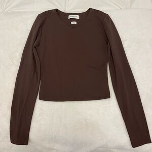 Aritzia Babaton Cropped Long Sleeve Tee